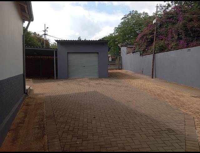 BUSINESS PROPERTY TO RENT IN PRIMROSE